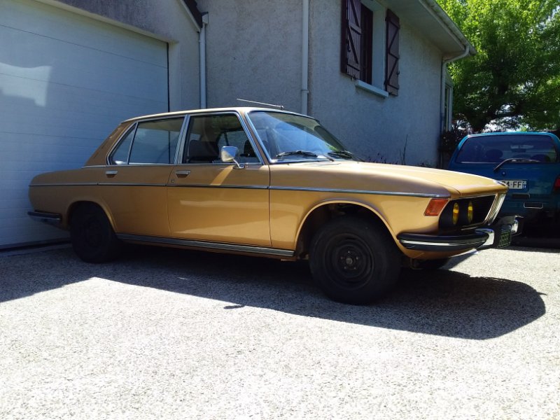 BMW 2500 pour Forum (2).jpg