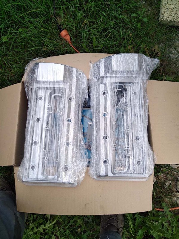 couvre culasses emballes.jpg